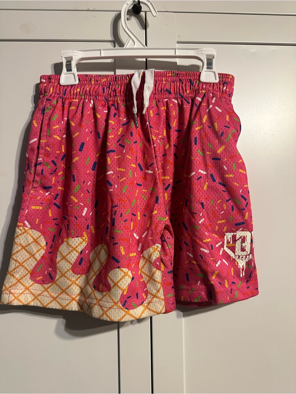 BL101 Strawberry Ice Cream Sprinkle Mesh Athletic Shorts Size YL